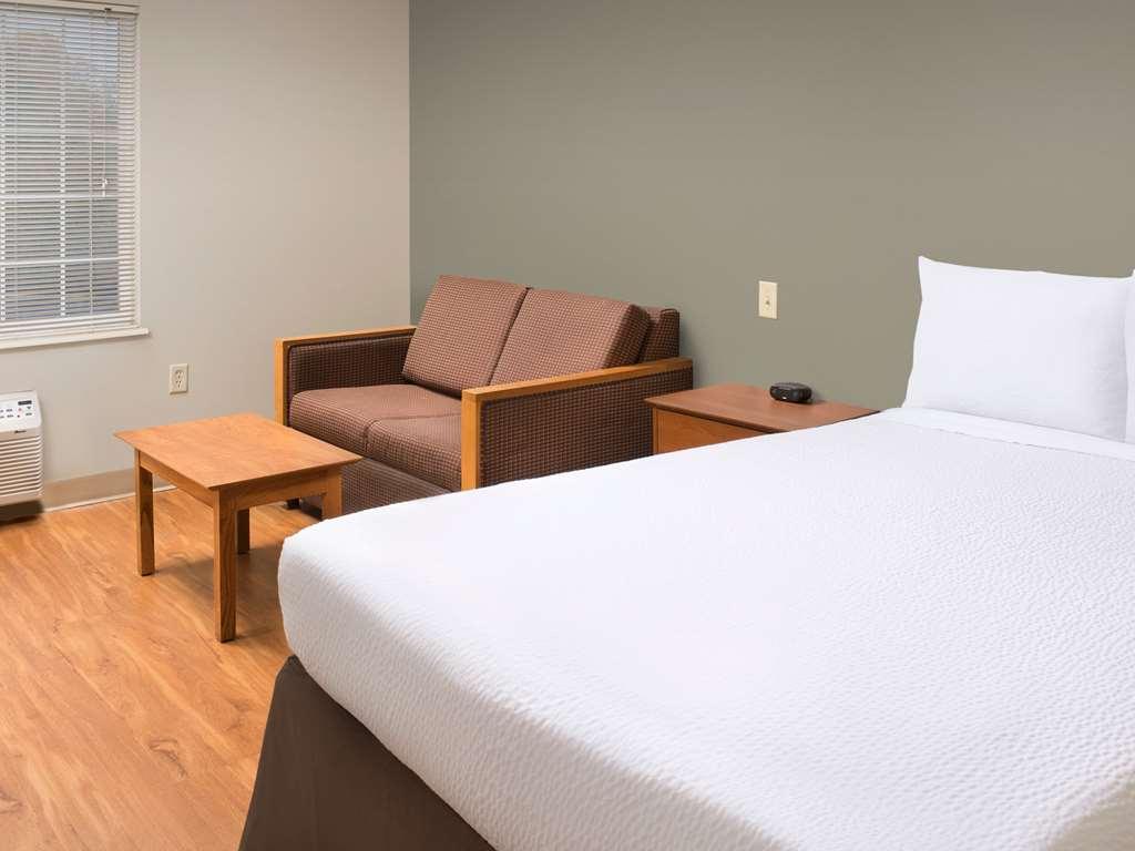 Extended Stay America Select Suites - Wichita - South Habitación foto