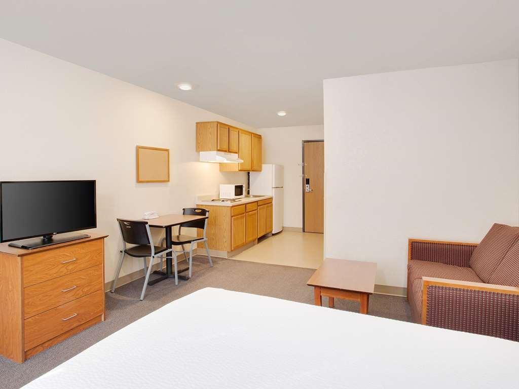 Extended Stay America Select Suites - Wichita - South Habitación foto
